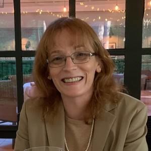 Meet your Posher, Dana